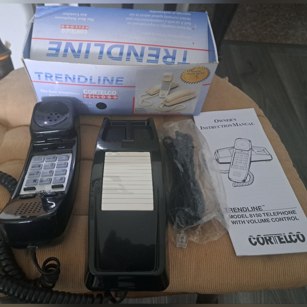 VTG TRENDLINE CORTELCO push tone phone black model 8150 old stock with box